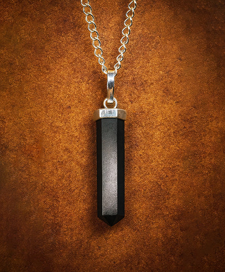 Gemstone Classic Point Pendant – Black Agate