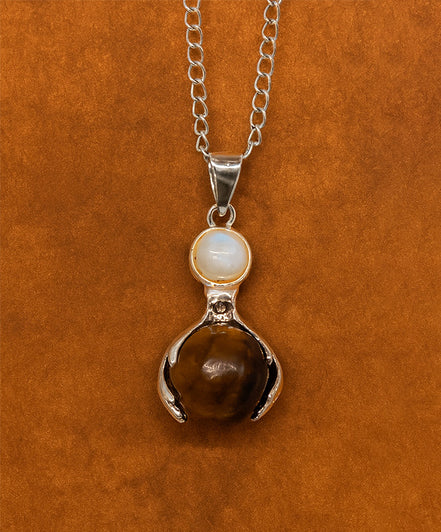 Gemstone Healing Hands Pendant – Tiger Eye