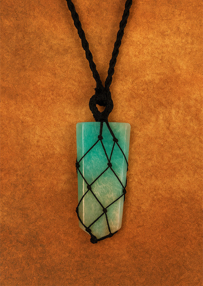 Laced Gemstone Flat Point Pendant Necklace – Amazonite