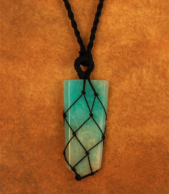 Laced Gemstone Flat Point Pendant Necklace – Amazonite