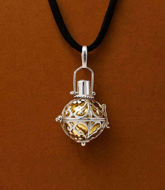 Silver Angel Bell – Night-time – 18mm