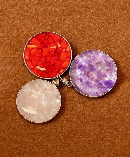 Steel Cased Pendant Round – 12 Assorted Gemstone Chips & Shells
