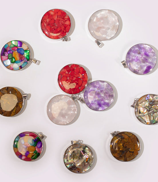 Steel Cased Pendant Round – 12 Assorted Gemstone Chips & Shells