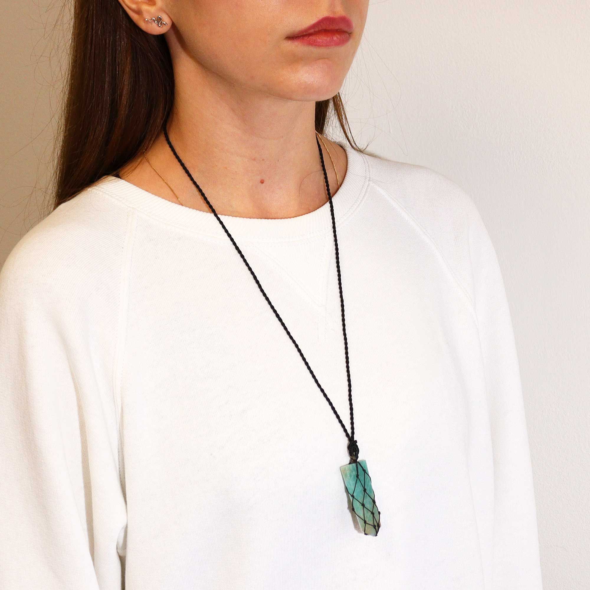 Laced Gemstone Flat Point Pendant Necklace – Amazonite