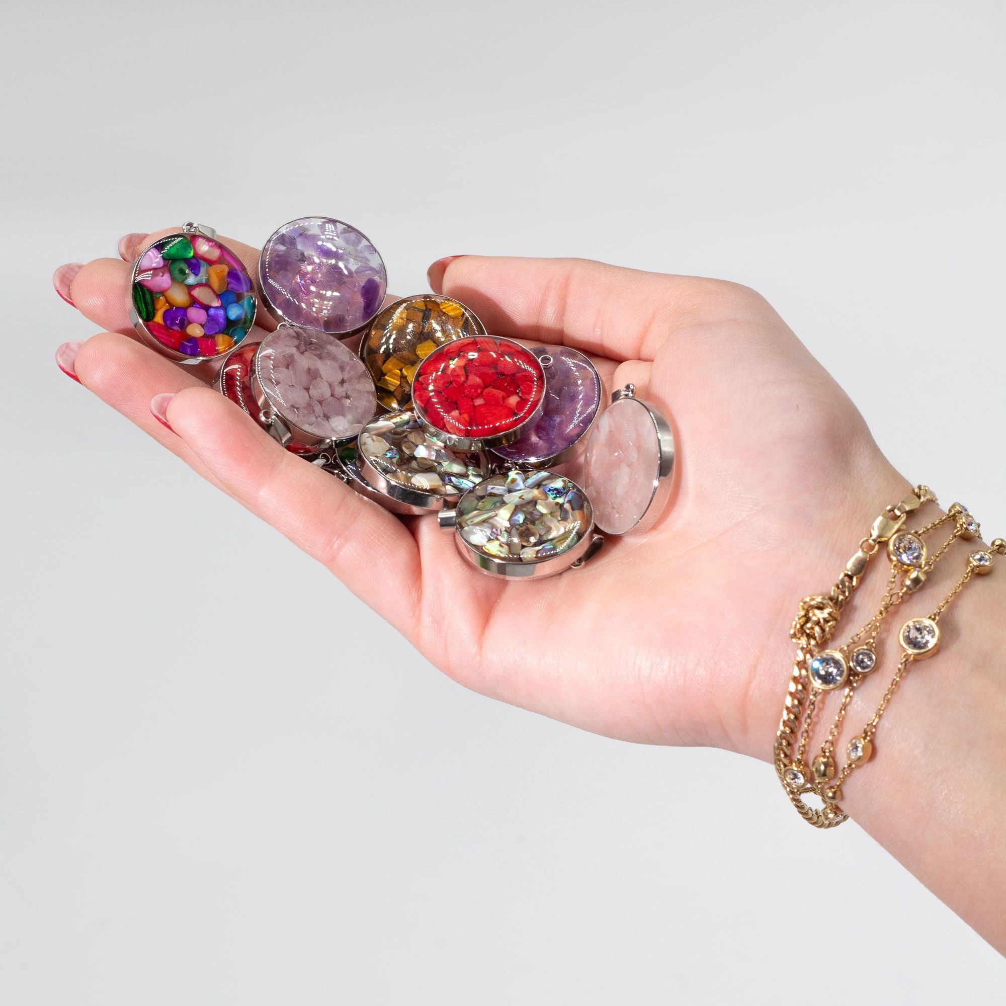 Steel Cased Pendant Round – 12 Assorted Gemstone Chips & Shells