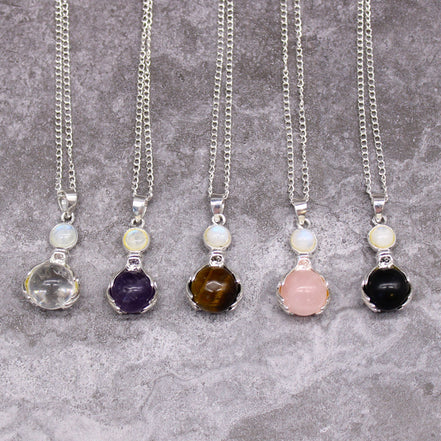 Gemstone Healing Hands Pendant – Tiger Eye