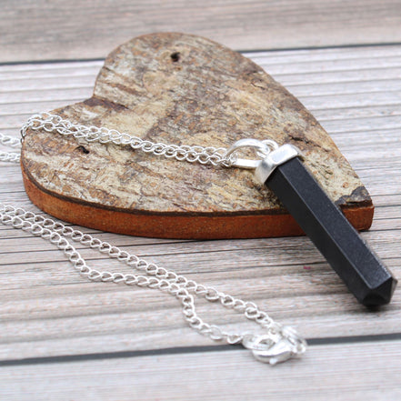 Gemstone Classic Point Pendant – Black Agate