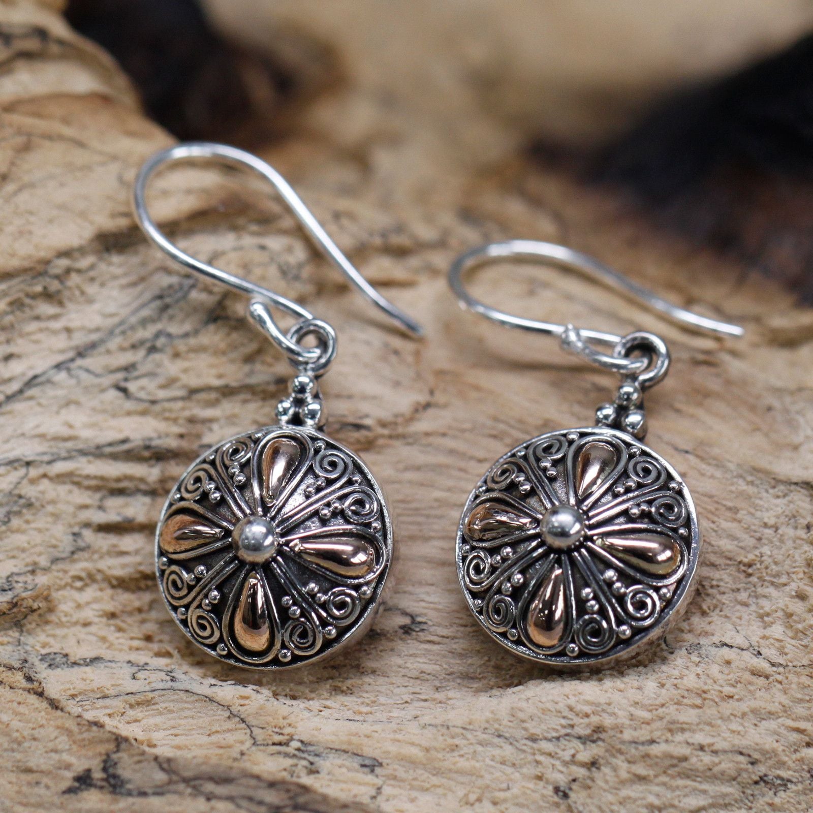 Silver & Gold Earring – Classic Round